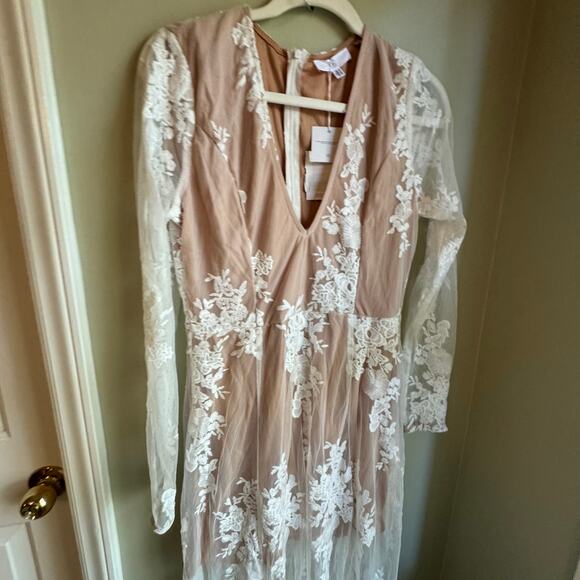 Missguided Plunge Mesh Embroidered Mesh Fishtail Dress Maxi White Nude Sheer NWT - Picture 4 of 9
